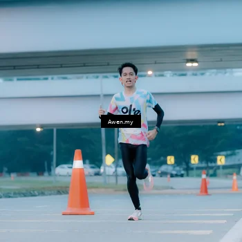 Runner Photo 7410562