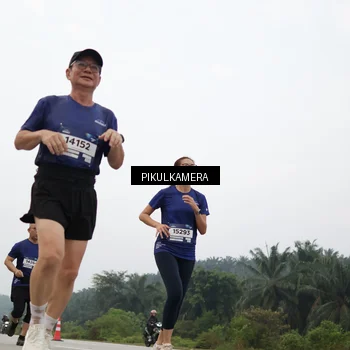 Runner Photo 7410577