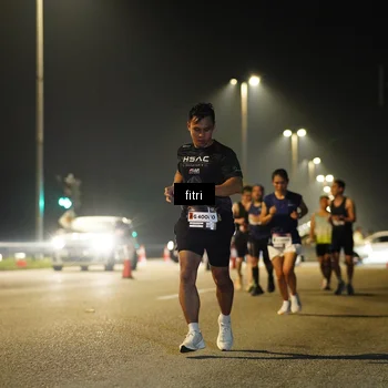 Runner Photo 7410589
