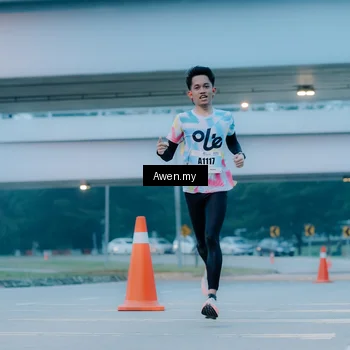 Runner Photo 7410601