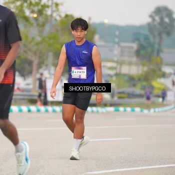 Runner Photo 7410602