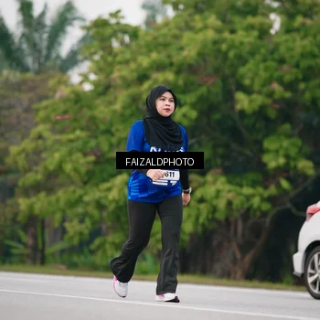 Runner Photo 7410624