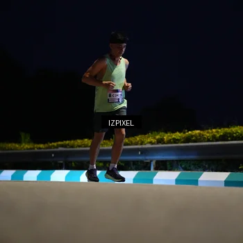 Runner Photo 7410637