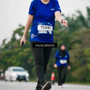 Runner Photo 7410648