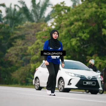 Runner Photo 7410658