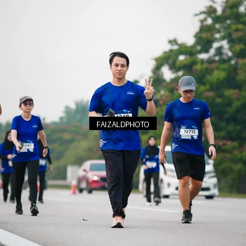 Runner Photo 7410688