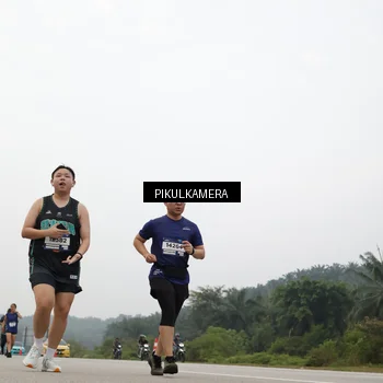 Runner Photo 7410697