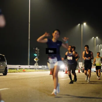Runner Photo 7410699