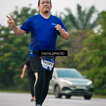 Runner Photo 7410717