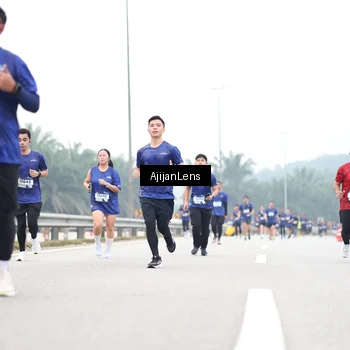 Runner Photo 7410731