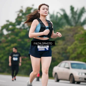 Runner Photo 7410737