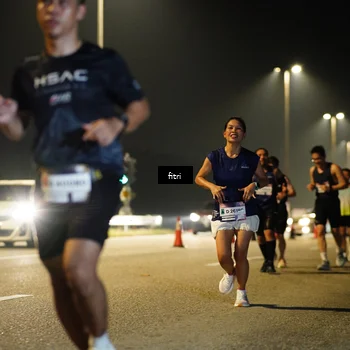 Runner Photo 7410741