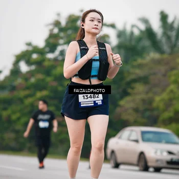 Runner Photo 7410747