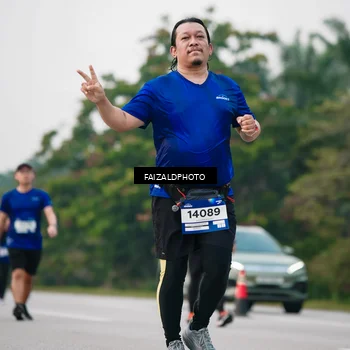 Runner Photo 7410757