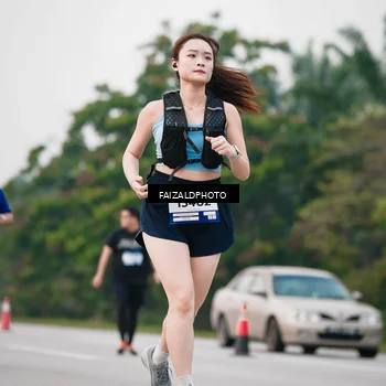 Runner Photo 7410759