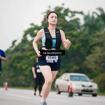 Runner Photo 7410760