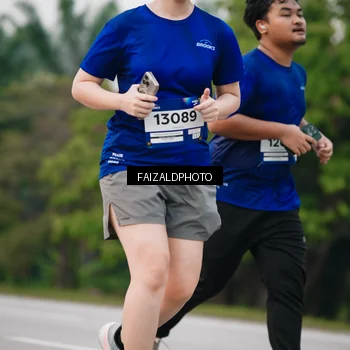 Runner Photo 7410799