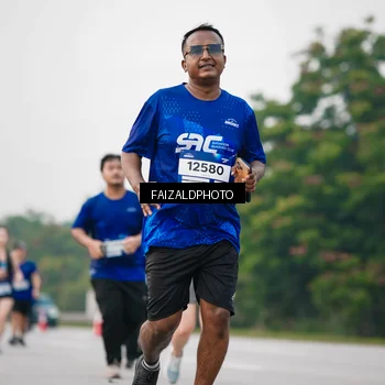 Runner Photo 7410809