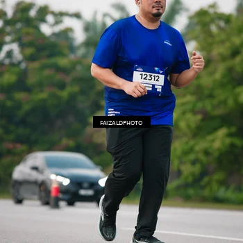 Runner Photo 7410835