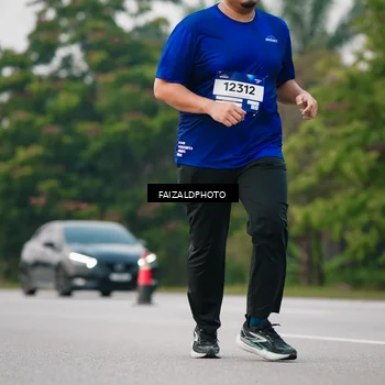 Runner Photo 7410845