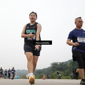 Runner Photo 7410851