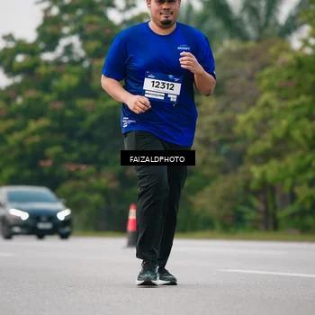 Runner Photo 7410859