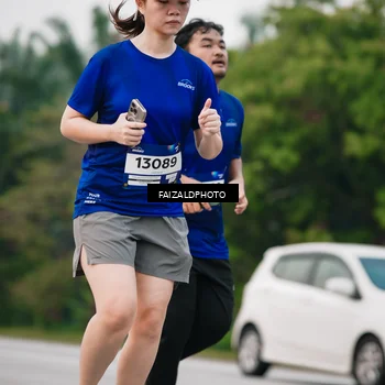 Runner Photo 7410860