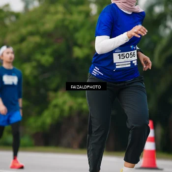 Runner Photo 7410877