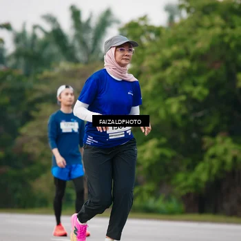 Runner Photo 7410904