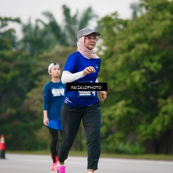 Runner Photo 7410910