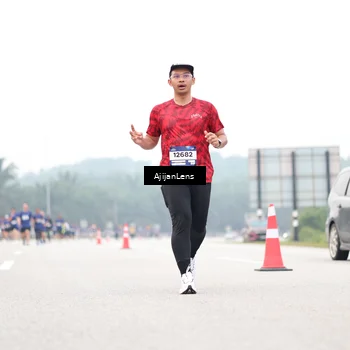Runner Photo 7410958
