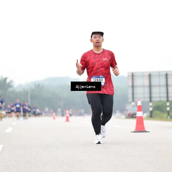 Runner Photo 7410965