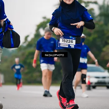 Runner Photo 7410972