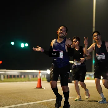Runner Photo 7410977