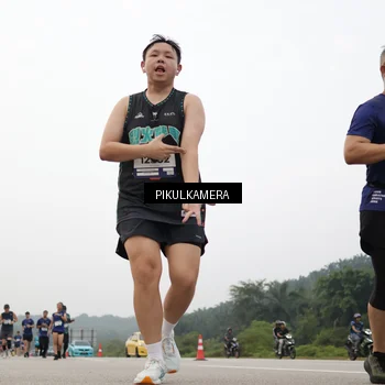 Runner Photo 7410982