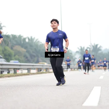 Runner Photo 7410985