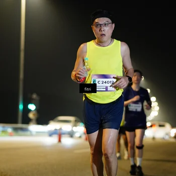 Runner Photo 7410988