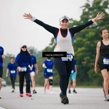 Runner Photo 7410997