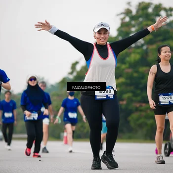 Runner Photo 7411000