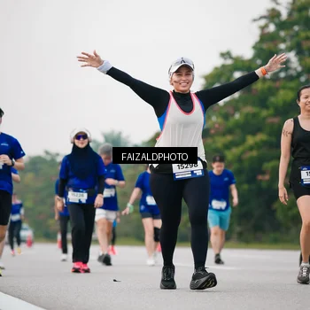 Runner Photo 7411030