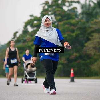 Runner Photo 7411045