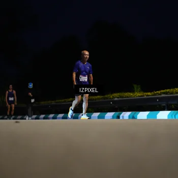 Runner Photo 7411067