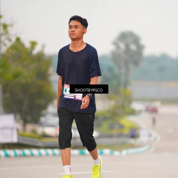 Runner Photo 7411073