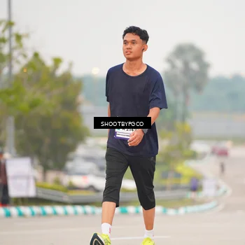 Runner Photo 7411107