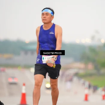 Runner Photo 7411116