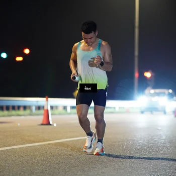 Runner Photo 7411124