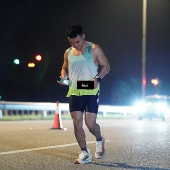 Runner Photo 7411141