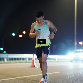 Runner Photo 7411220
