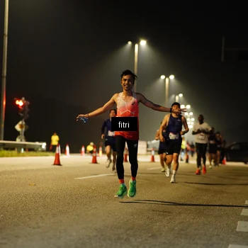 Runner Photo 7411226