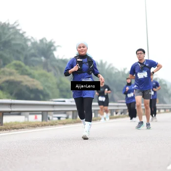 Runner Photo 7411230